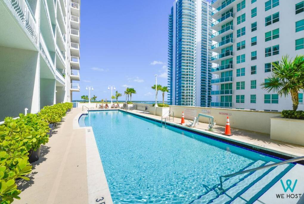 We Host - Amazing Condo Brickell With Ocean-Pool View Майами Экстерьер фото